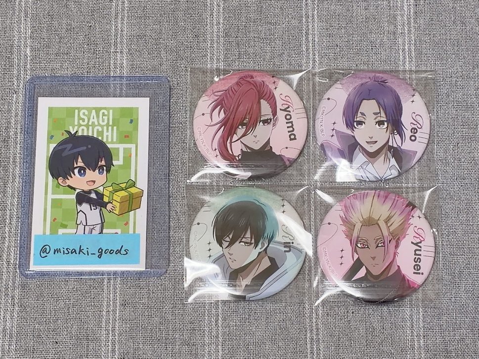 misaki_goods's tweet photo. 【譲渡】ブルーロック 運命の一枚 インターバルver 缶バッジ

譲：千切/☆玲王/凛/★士道
求：各600円＋送料

郵送希望
2点以上は銀行振込のみ
☆は★含む譲渡

凛は初期不備ございますので神経質な方はご注意ください(2枚目参照・遠目で見る分には目立たないです)

初回プロカ必読 https://t.co/z61bZXkjoM