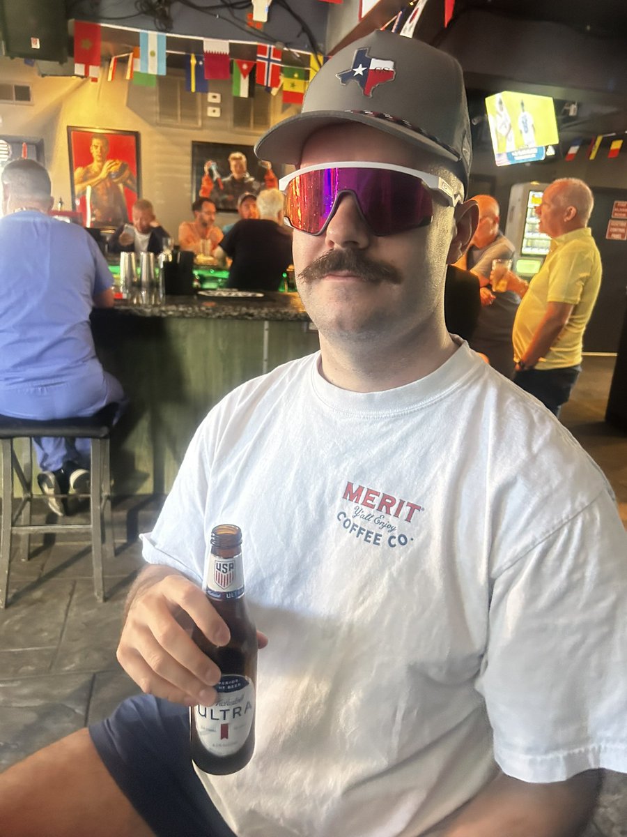 _boshua's tweet photo. the oakley’s stay on during sex https://t.co/xFCPJw60e0