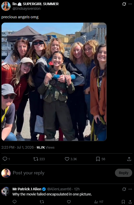 JamBudds_'s tweet photo. there's no misogyny against Supergirl: https://t.co/w1dAWclber