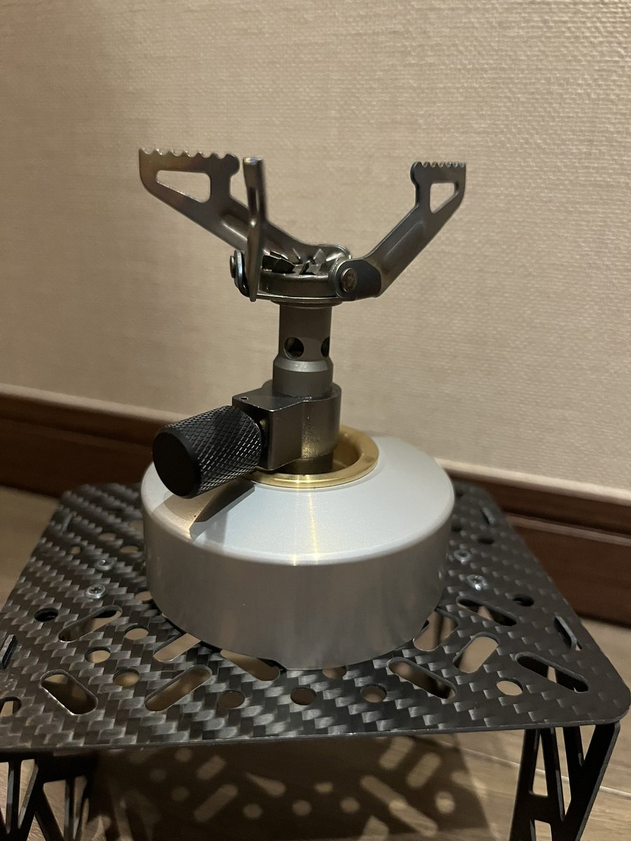OUYANNCAMP's tweet photo. noicoyamaicoさんのSTOVE DIAL ブラック着弾！

BRSにつければ更にコンパクトに✨
個体差による都合で若干緩めに作ってあるとの事なので接着剤するかどうするか🤔 https://t.co/LBNjUwi5eX