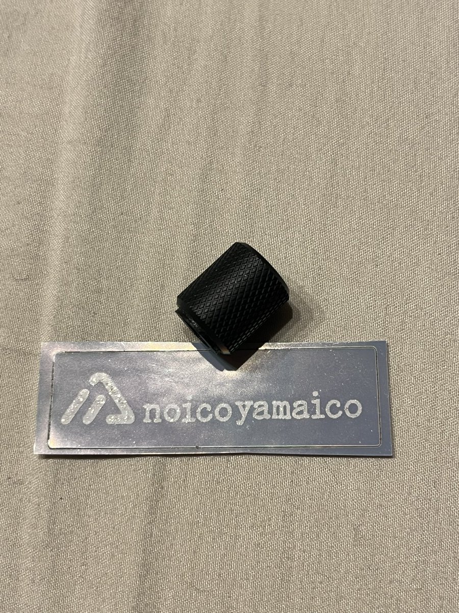 OUYANNCAMP's tweet photo. noicoyamaicoさんのSTOVE DIAL ブラック着弾！

BRSにつければ更にコンパクトに✨
個体差による都合で若干緩めに作ってあるとの事なので接着剤するかどうするか🤔 https://t.co/LBNjUwi5eX