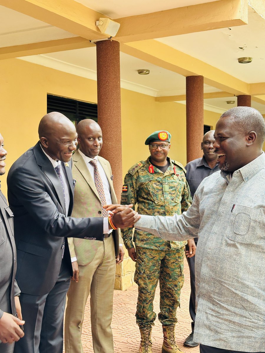 mayorgulucity's tweet photo. Today, Gulu City proudly hosted the inaugural meeting of Mayors from Uganda’s 10 cities, organized by the @UAAU_Ug.

The meeting was graced by the @NRMOnline S.G, @TodwongR, who officiated as the Chief Guest. HW @PaLabeja , Mayor of the host city, delivered the welcome remarks… https://t.co/cbnoyncH9b