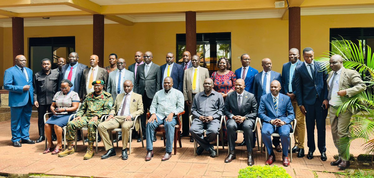 mayorgulucity's tweet photo. Today, Gulu City proudly hosted the inaugural meeting of Mayors from Uganda’s 10 cities, organized by the @UAAU_Ug.

The meeting was graced by the @NRMOnline S.G, @TodwongR, who officiated as the Chief Guest. HW @PaLabeja , Mayor of the host city, delivered the welcome remarks… https://t.co/cbnoyncH9b