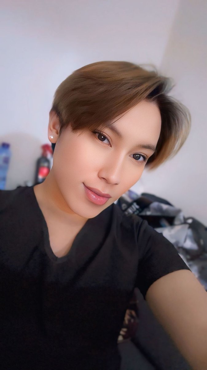 Mauifowler's tweet photo. Happy Thursday🥰🥰 https://t.co/DXg7FyZLx8