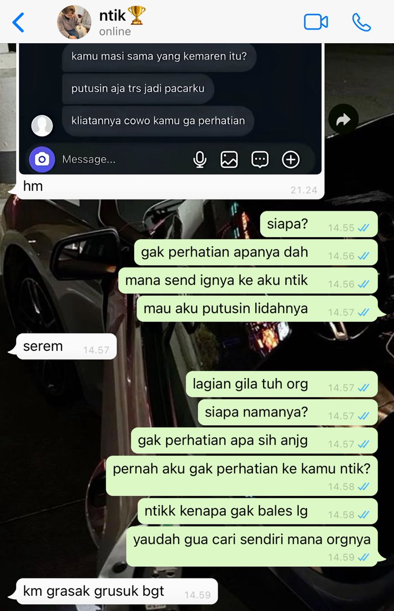 lecpastry's tweet photo. udah marahan tapi pacarnya yg gengsian itu jadi kangen banget terus gimana dong…?

a #maxcar few tweets au https://t.co/oOImBNYhOk
