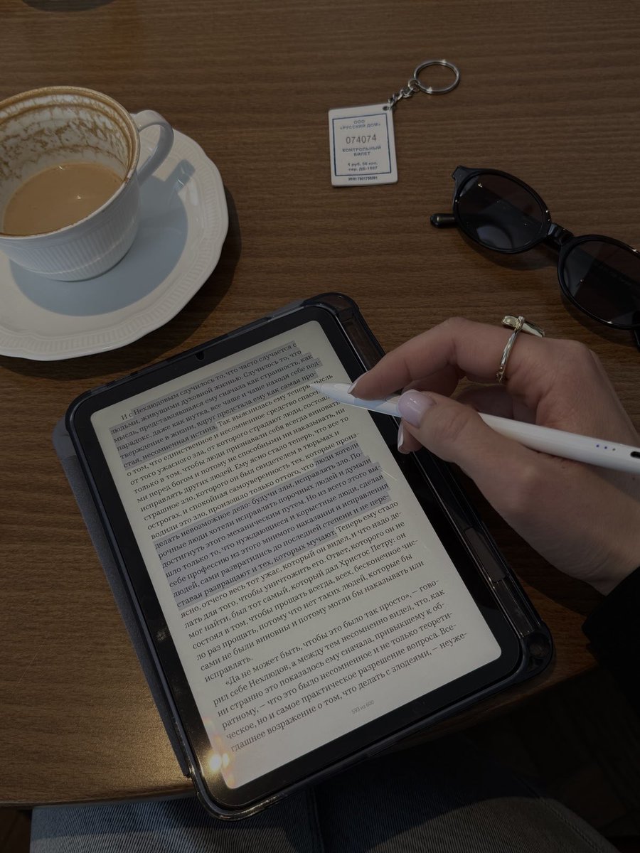ellycross_'s tweet photo. — Some lives are measured in years. Others, in stories. ✍🏻📚 #books #work #writers https://t.co/jPxZSqa3kp