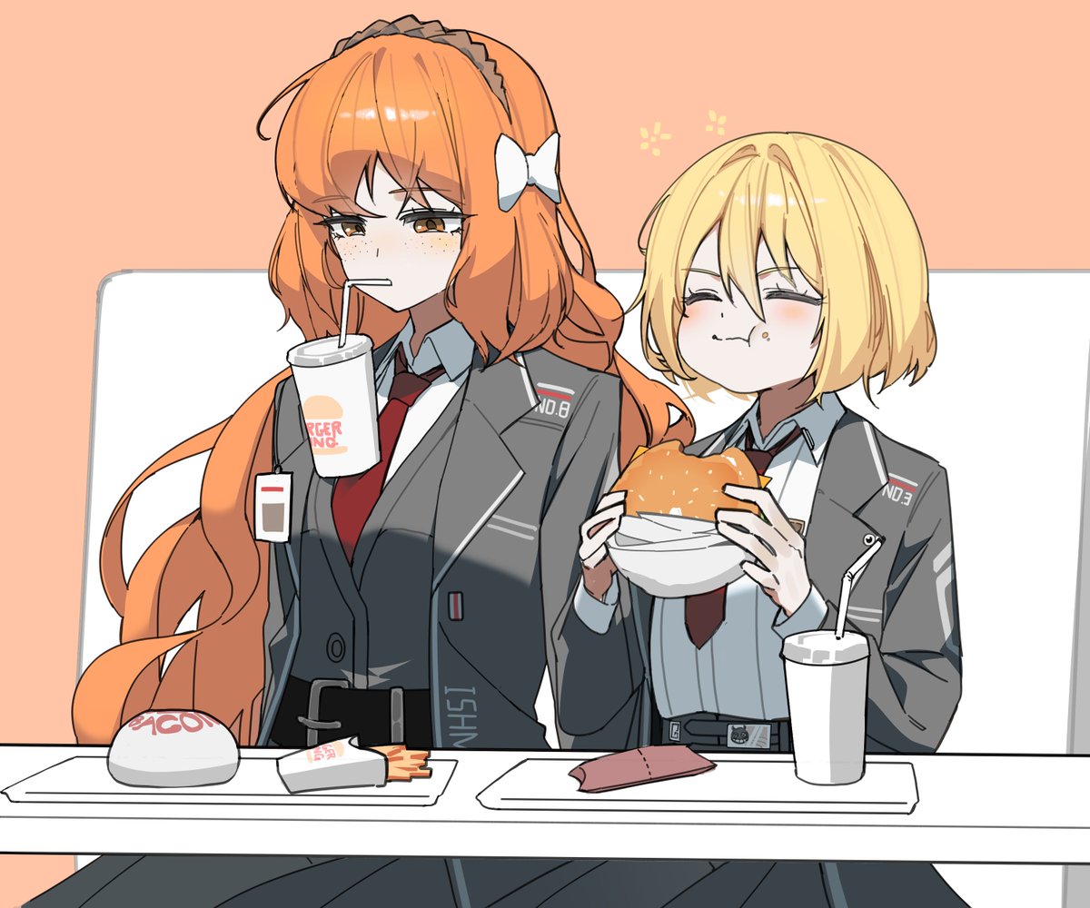 Noto12_34's tweet photo. 🍔🍔🍔 https://t.co/mpNGwu4PKI
