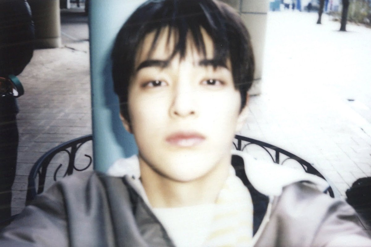 nxnuxo's tweet photo. 다음 사진 중 똥개가 아닌 것을 고르시오. https://t.co/nXfvV5mKfh