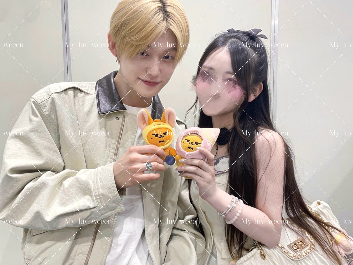 My__luv_weeen's tweet photo. ⚠️注意喚起⚠️
【お願い】

先日のTXTミーグリ大阪会場にて撮影した、ヨンジュンとのツーショット写真が、AIで加工・生成された状態で、TIKTOKにて無断転載されているのを確認しました。

また2枚のうちの上1枚は、AIで作成した完全に架空の写真であり、ヨンジュン本人の著作権も侵害されています。

本人の許可なく写真を加工・AI生成・転載することはやめてください。

今は投稿を削除しているようですが、今後
見かけても拡散せず、保存なども控えていただけると助かります。

皆様も同じ被害に遭う場合がある為、注意してほしいです。

既に沢山の友人が通報、注意コメントなど協力してくれており、感謝の気持ちでいっぱいです。

お金と時間もかけた、大切な思い出なのでご協力お願いいたします😭
 #注意喚起  #txt