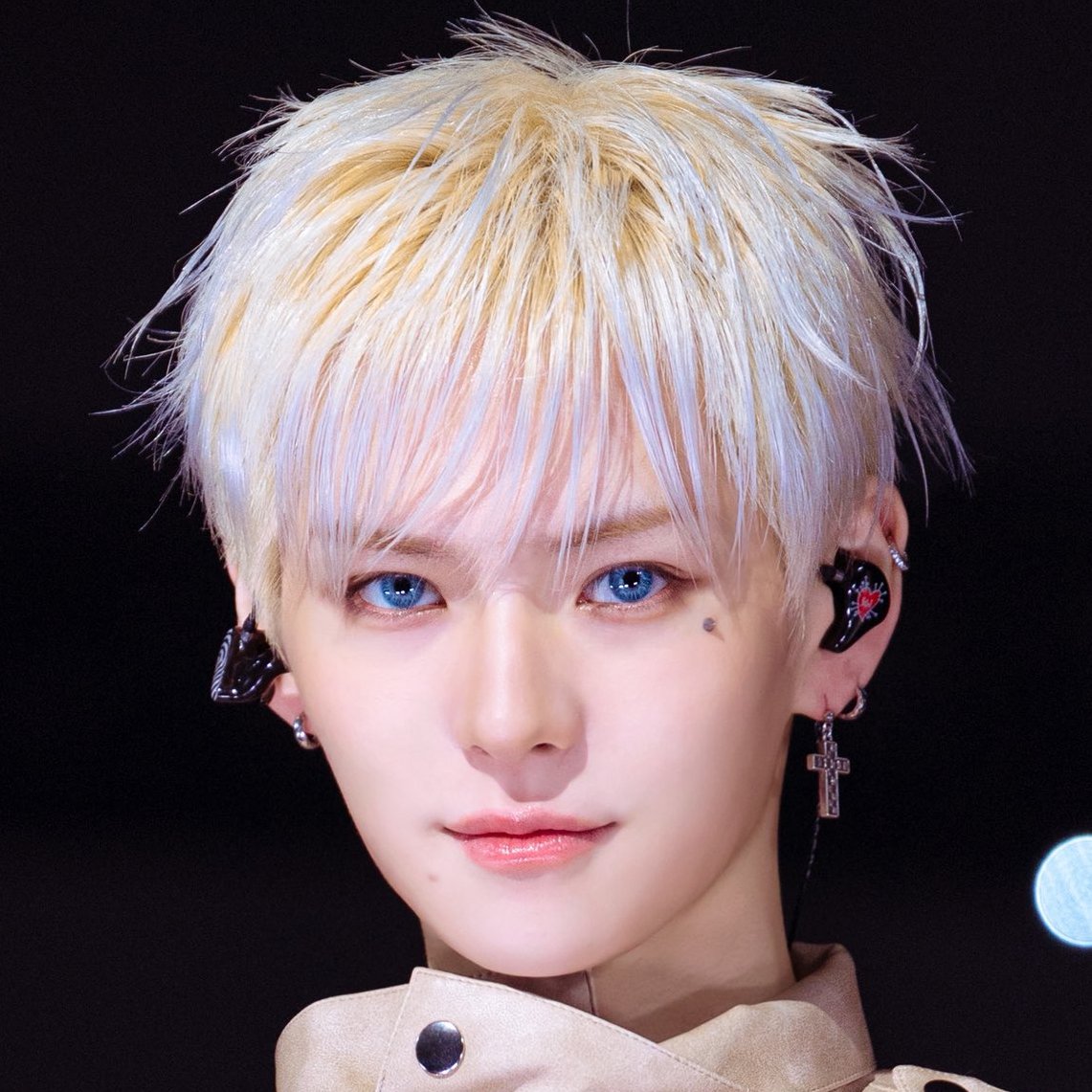 yoshie終活中(◕ᴗ◕✿)さま専用！コスメ yoshi's insane visual! a real life anime!!! 🤯😍