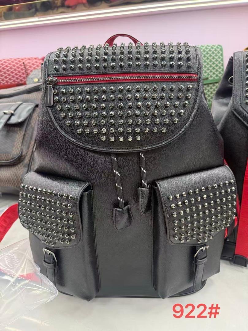 abdel_panda's tweet photo. 🎟️ L O U B O U T I N🎒
🤌🏾 Qualité Impeccable 

🏷️  2️⃣0️⃣.0️⃣0️⃣0️⃣ XAF 

☎️ Appel : 691120192
📲 https://t.co/yFygj1iXbs
🚖 Livraison à Yaoundé 
🚍 Expédition au 237🇨🇲

Abonnez-vous pour plus de nouveautés 💥
Max de retweet svp🙏🏾 https://t.co/zrnwDNGwrC