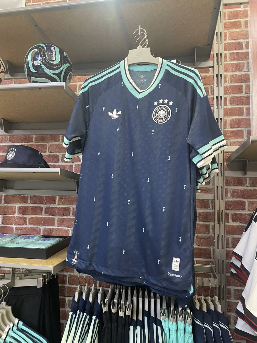 firesignsclub's tweet photo. masa liat jersey aja salting mampus UDAH GAK WAJAR https://t.co/T9MDtEVIlh