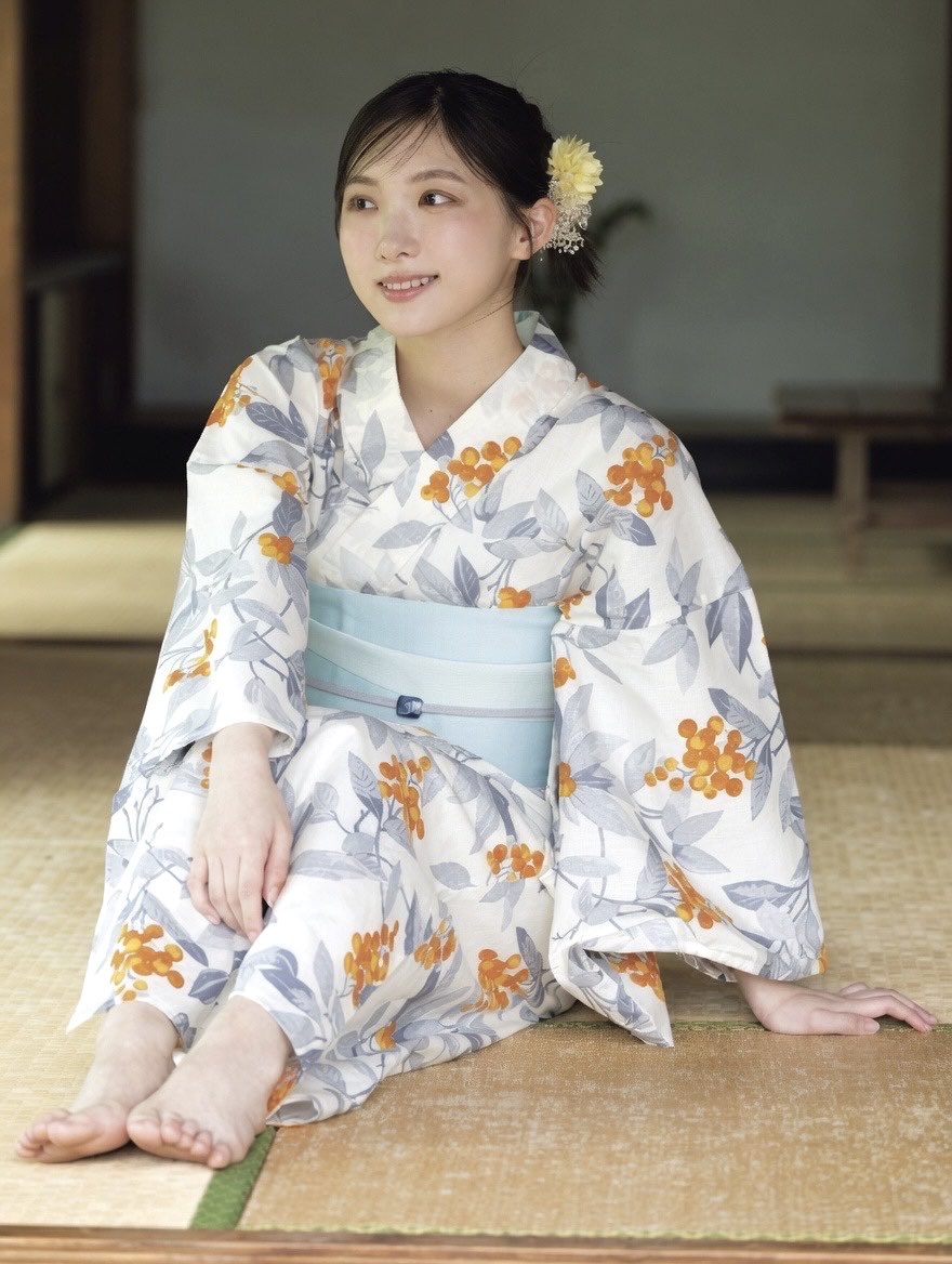 LOVEidolSOLE's tweet photo. 谷口愛季　足裏🦶🏻
#櫻坂の足裏 https://t.co/jnJNUpSuZH
