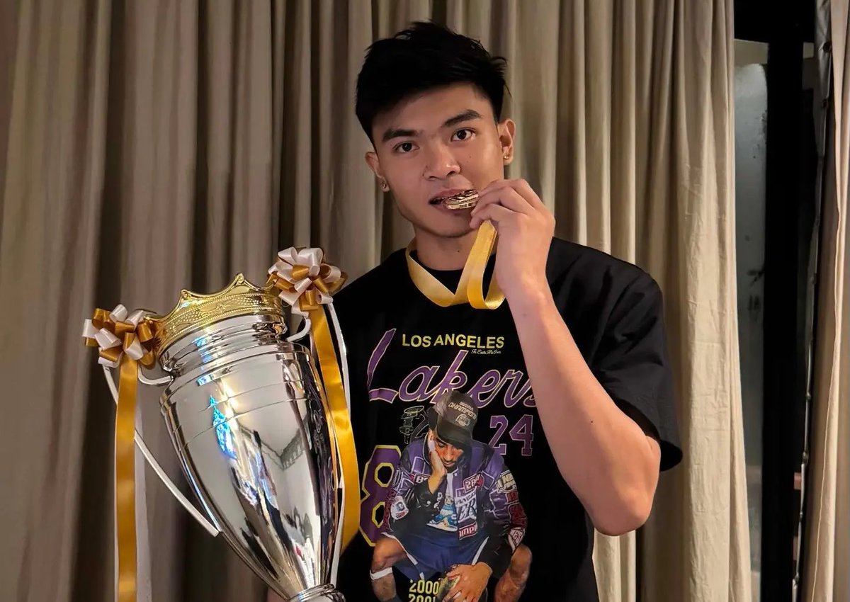 tj_canino's tweet photo. 🇵🇭GILAS U18 STANDOUT KYLE SARDON OFFICIALLY COMMITS TO THE 🏹DLSU GREEN ARCHERS:

🎙️: “Aside po sa basketball program, malaking tulong din po sa akin ang academics ng DLSU, lalo na para sa future ko. Super excited ako kasi dream school ko at makapaglaro under Coach Topex.” https://t.co/38oSFvNOge