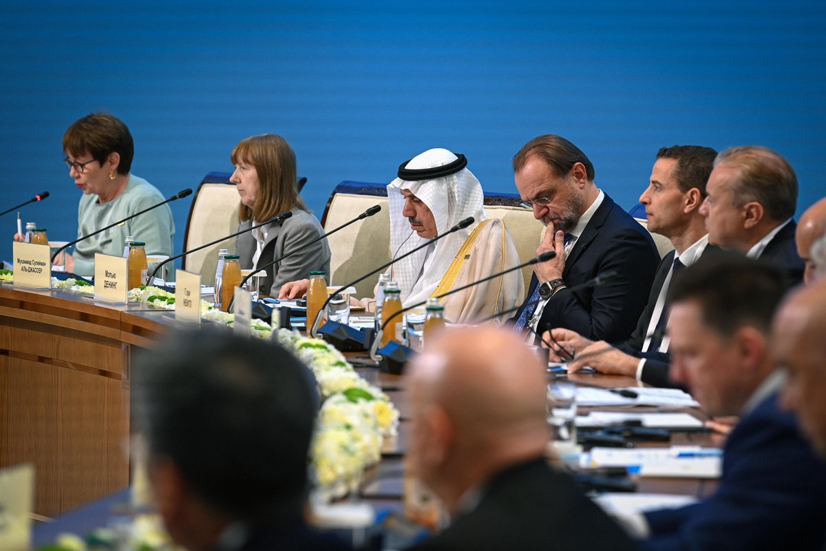 isdb_group's tweet photo. H.E. Mr. Kassym-Jomart Tokayev, President of the Republic of Kazakhstan, chaired the 38th Plenary Session of the Foreign Investors’ Council in #Astana, with the participation of H.E. Dr. Muhammad Al Jasser, Chairman of the IsDB Group.

During the session, President Tokayev announced the admission of the IsDB Group as an Observer to the Council and highlighted the role of Islamic finance in supporting sustainable economic growth.

The announcement reflects the growing strategic partnership between Kazakhstan and the IsDB Group and reinforces cooperation in digital transformation, Islamic finance, private sector development, and long-term economic diversification.