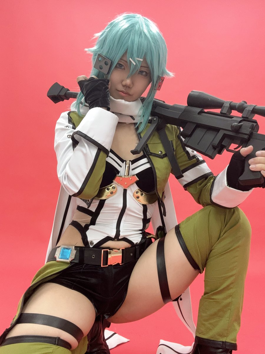 yomi_cosplay's tweet photo. 通常衣装の自撮り差分 https://t.co/aeE4zN6317