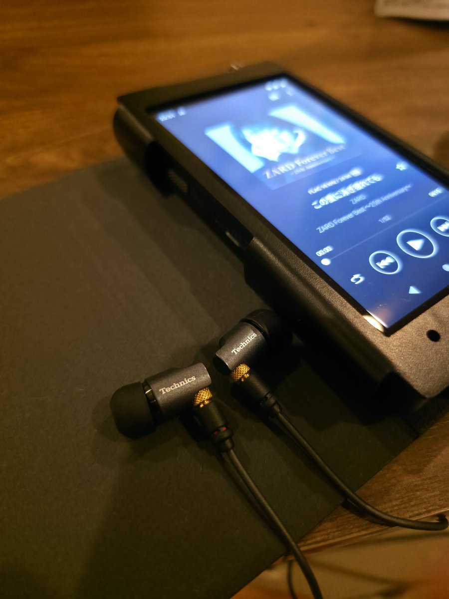nu_ood's tweet photo. Technics  TZ 700
飾り過ぎないシンプルなデザインで、1DD とは思えない気持ちいい音(個人の感想)🎧
長く大切に所有したい一台に出会えて良かったです😭 https://t.co/M2IDO1qroU