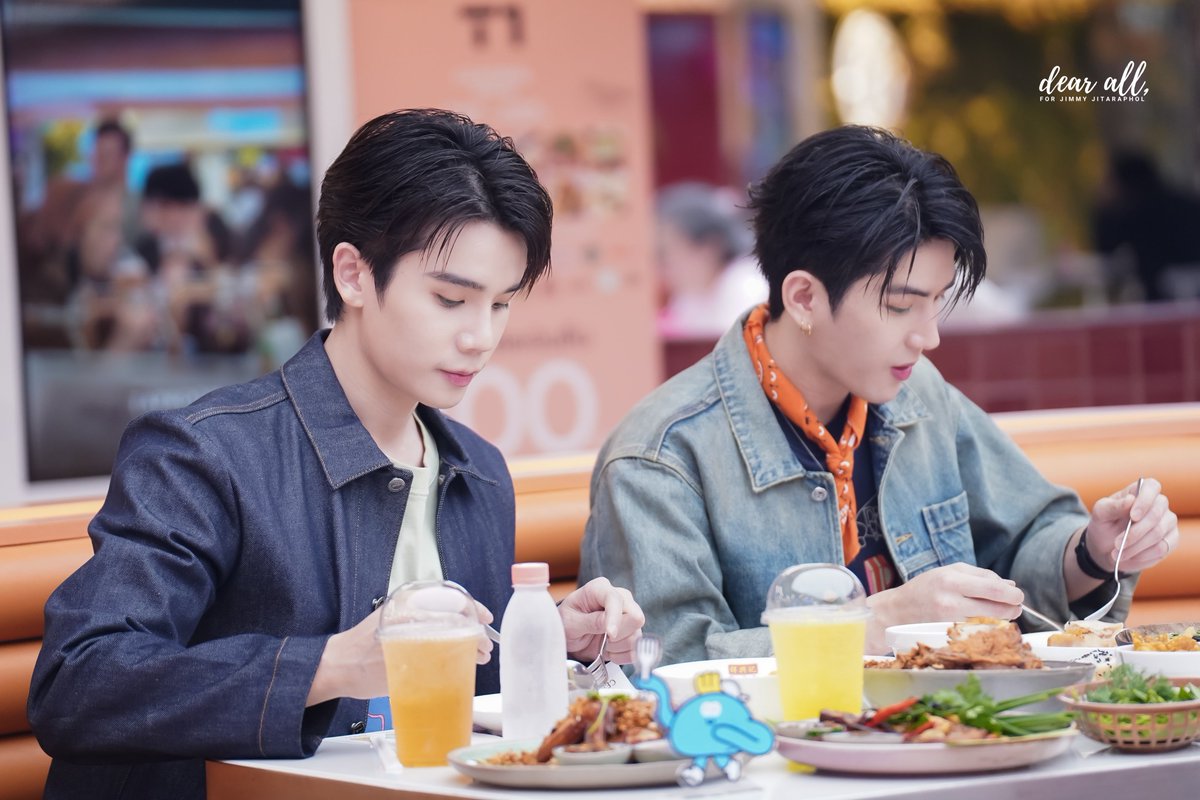 _dearall's tweet photo. เอ็นจอยหม่ำๆกันน่ารักมากก

JIMMYSEA COOKING CHARITY

#TheWorldinOneBite2026xJimmySea
@jimmyyjp_ @Sea_tawinan 
#jimmyyjp #sea_tawinan https://t.co/ttxIM3kgTX