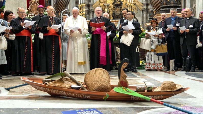 mjcotemj's tweet photo. @news_vaticano Con que autoridad?
Con que moral?
Contesten las Dubias! 
Derogen AL y FS!
Saquen a los sinodales, globalistas, homosexuales activos, masones, satanistas y a todos los que no fueron elegidos canonicamente! 
Mucho q cortar
Mucho q aclarar
La Cizaña ya se distingue
Y se debe quemar! https://t.co/XqGclb4HEw