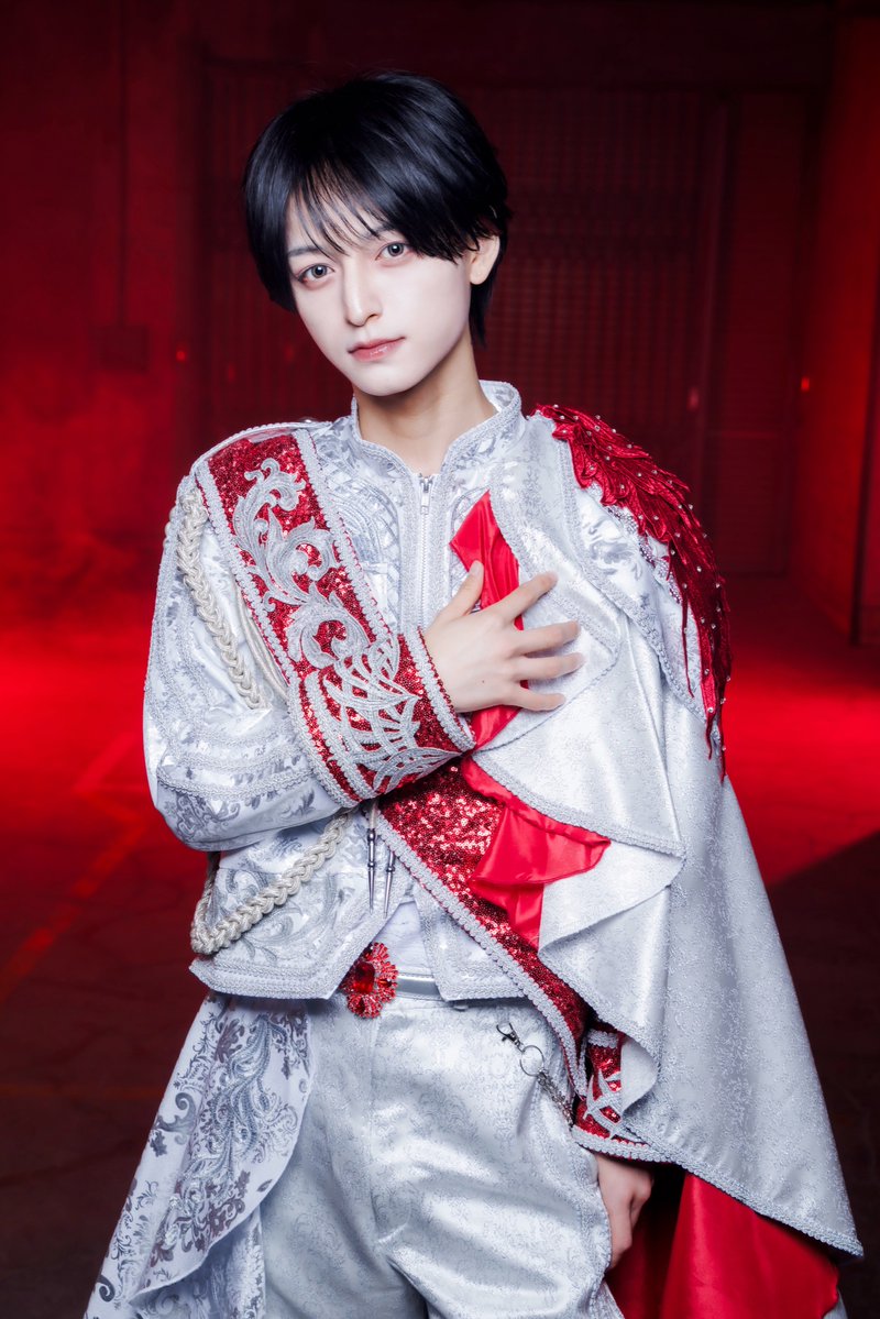 rdkt_official's tweet photo. ✦・・┈┈┈・・🐈‍⬛・・┈┈┈・・✦

【メンバー公開💜❤️】

💜りょた(@rdkt_ryota )
・猫より犬派
・でもキティちゃん大好き
・1人の時間ないとまじで死ぬ
・紫様

❤️はる(@rdkt_haru )
・ガキ
・KITTYの頭脳担当（笑）
・空気を読まないだけ
・褒められるとすぐ調子に乗る

▶︎▷ RT +♡＝1000で
　　　　　次のメンバー公開 🐈‍⬛

✦・・┈┈┈・・✦・・┈┈┈┈・・✦