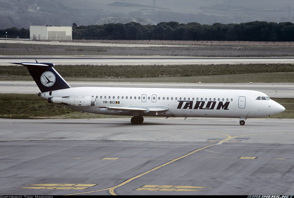 ClassicsPlanes's tweet photo. A Tarom BAC-111 seen here in this photo at Madrid Barajas Airport in December 1997 #avgeeks π·- Toni Marimon https://t.co/SbCzii730g