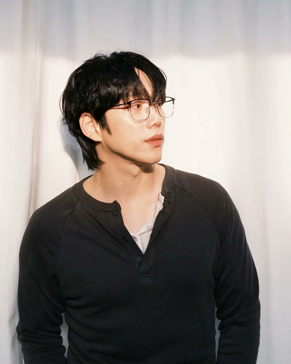 almost_at_4am's tweet photo. 얼굴 느낌이 너무조으시다 https://t.co/I4HDQso8yE