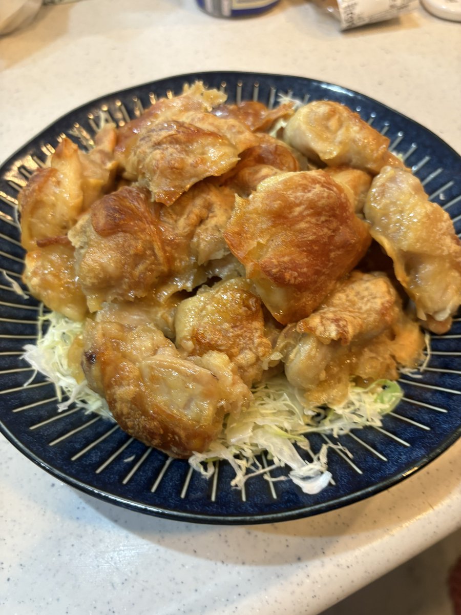 y_onq's tweet photo. Bistroで揚げ焼き唐揚げ　食べるんだ♪ https://t.co/XFPRIjyJvP
