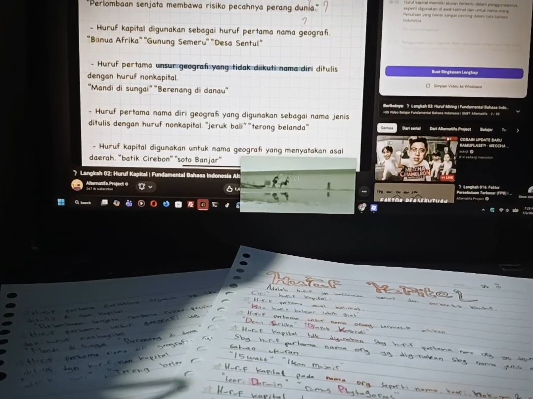 Tkireiii's tweet photo. Klo lg nntn funda berasa bego bgt deh gw 😔💔 gw sd ngapain aj anjir 🙃🙃 https://t.co/M6f2YoFqG4