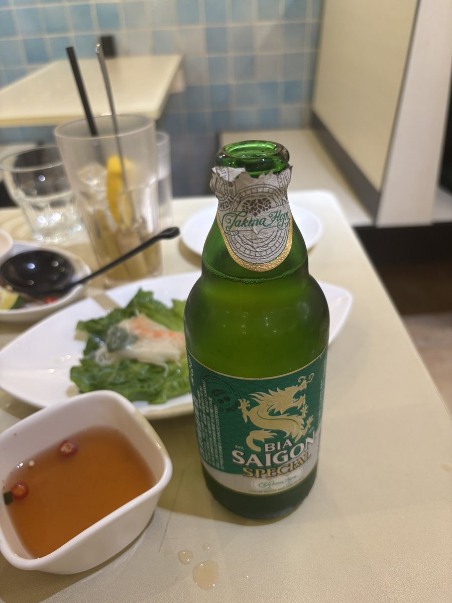 MapoNekoo's tweet photo. 在广州第一次吃越南菜 https://t.co/b7eFICl3ua