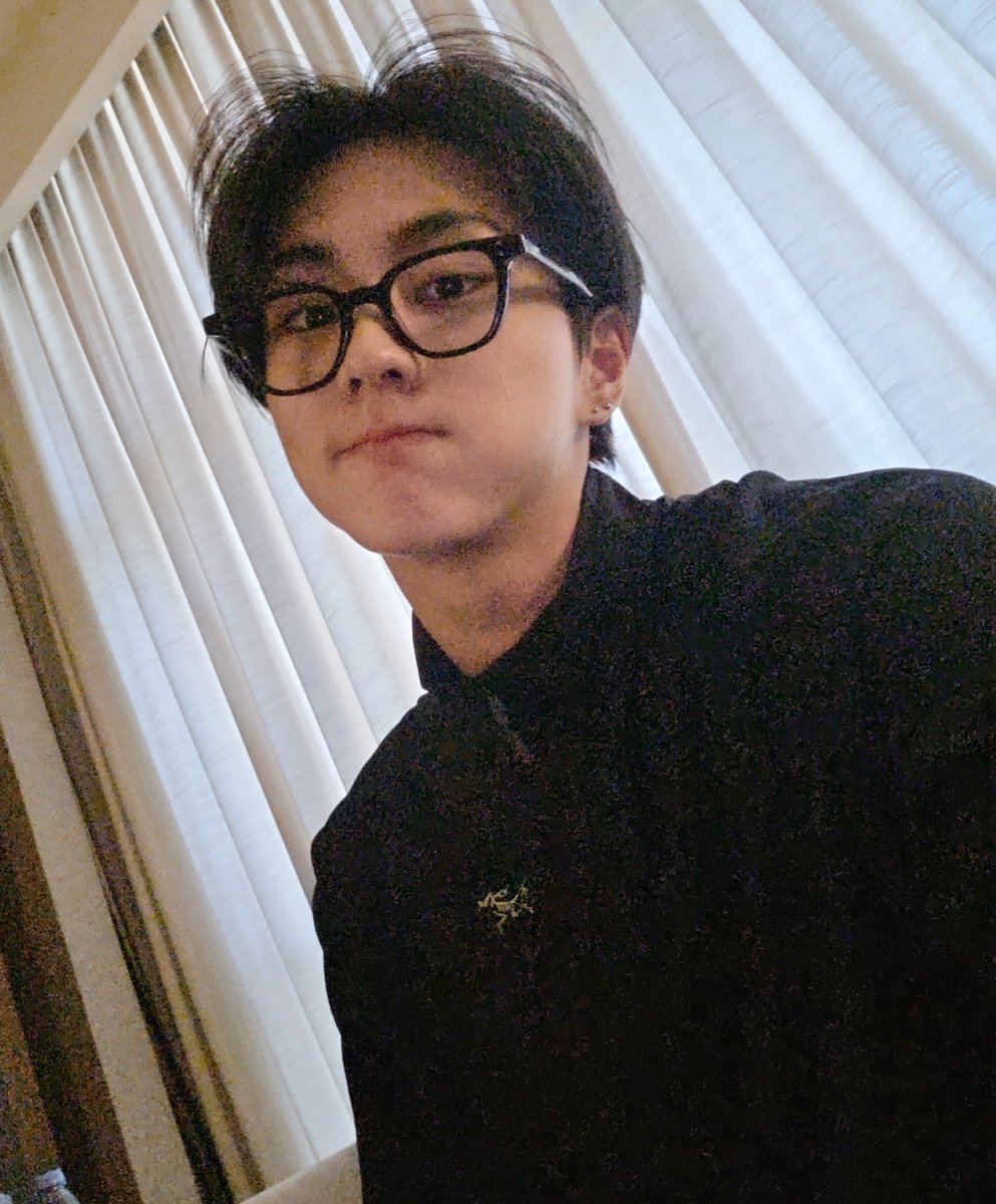 woncattos's tweet photo. 🌟 💌JUNGWON weverse dm #JUNGWON #정원 sent a photo!

JUNGWON SPECS 😭😭😭😭 https://t.co/JP2uwh8Az9