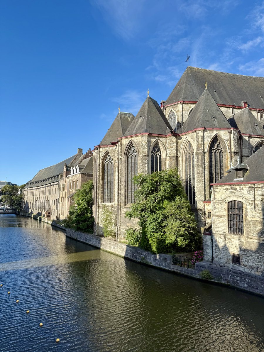 JoshuaJJohnson's tweet photo. Back in Belgium! Nothing more peaceful than early morning walks before the city wakes up.
.
.
.
#gent #belgium #worldtraveler #exploringtheworld #europe https://t.co/faPW98SnwQ