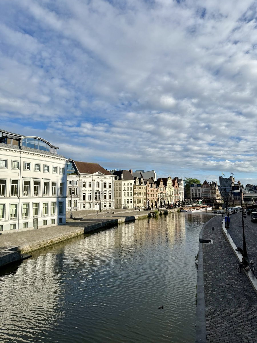 JoshuaJJohnson's tweet photo. Back in Belgium! Nothing more peaceful than early morning walks before the city wakes up.
.
.
.
#gent #belgium #worldtraveler #exploringtheworld #europe https://t.co/faPW98SnwQ