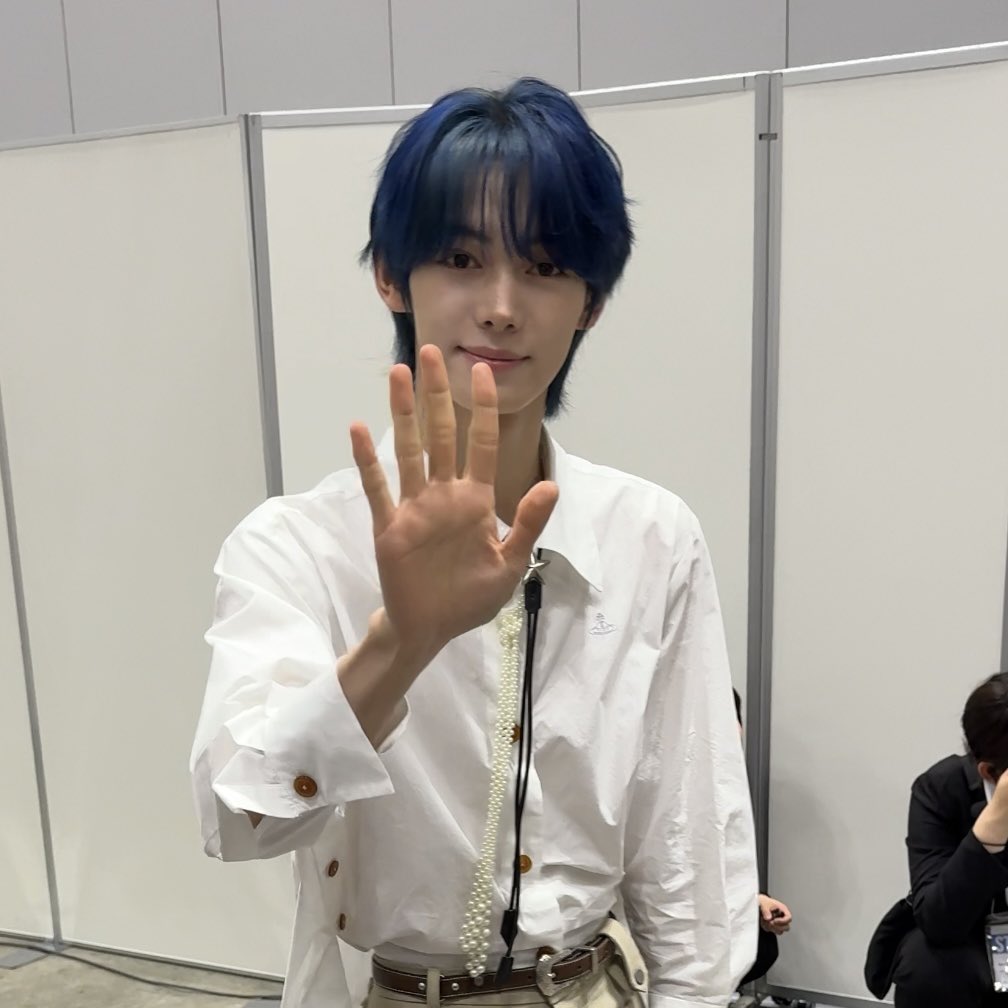 xoxxecx's tweet photo. TWS オフイベ お疲れ様でした🌟！
日本デビュー１周年おめでとう〜 https://t.co/lj3vR4Gsmc