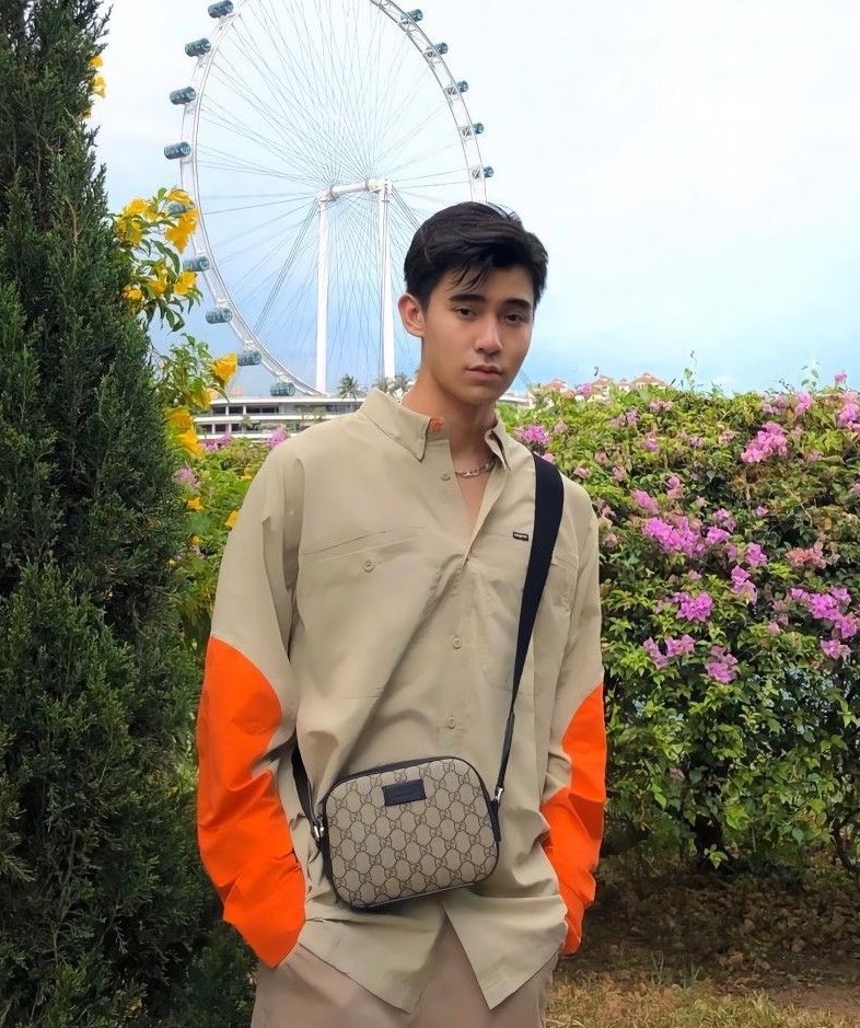 brenty4lyf's tweet photo. He freaking went from this to that. 🔥 

#BrentManalo #Gucci https://t.co/P9jnEApSDl