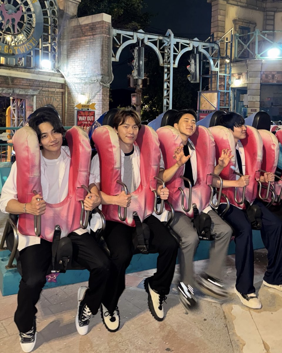 mobyandcat's tweet photo. 🎢😇🦦🐯🐈‍⬛

#HOSHI #JEONGHAN #WONWOO #DINO #seventeen #호시 #정한 #원우 #디노 #세븐틴 https://t.co/NvjEvHz9tw