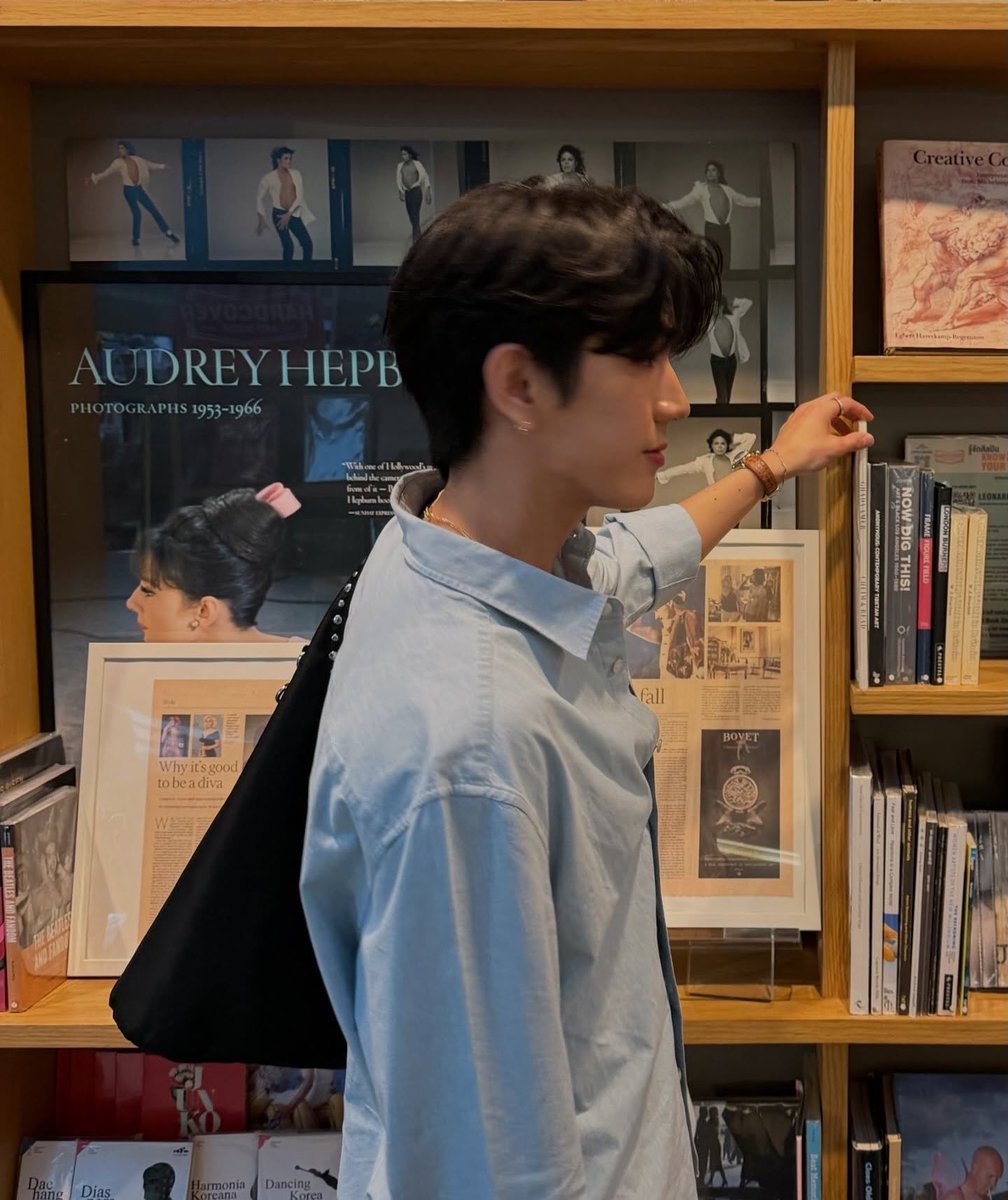 toyeninjzxn's tweet photo. เขาอาจจะมาที่นี่แค่อยู่ตรงนี้คนละเวลา🥺

⪩ #jimmysea ⪨ https://t.co/uscV4BIFTz