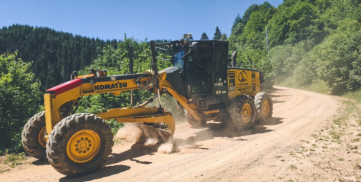 rizeozelidare's tweet photo. 📍 #İkizdere - Tozköy köyümüzde yol bakım ve onarım çalışmalarımızdan... 📸

🚜 Greyder Operatörümüz Mustafa Kaça
🚜 Yükleyici Operatörümüz Mustafa Ersan Taşdelen
🚛 Kamyon Şoförümüz Mehmet Gün

#HizmetİçinVarız https://t.co/HeTWxm5l2H