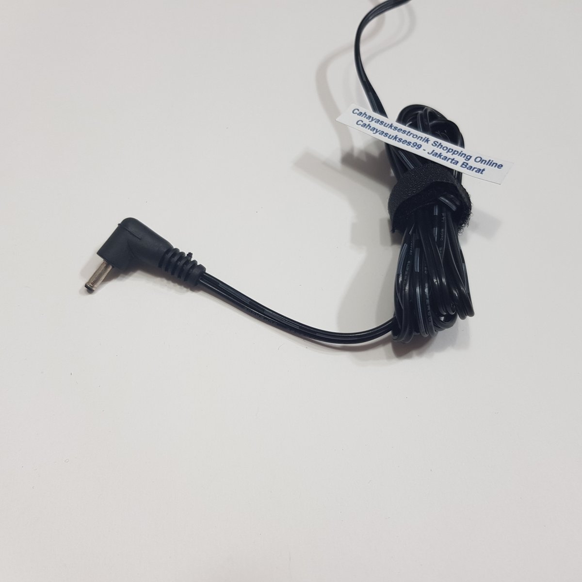 cahayasukses99's tweet photo. Charger Motorola C115 C155 C118 C261 T190 W220 T2288 C380 Cas HP Jadul Handphone Vintage GRATIS ONGKIR Seluruh Indonesia
https://t.co/iCrRSATCkK
.
#charger #travelcharger #aksesorishp #accessories #cellphones #mobilephones #cashape #handphone #cahayasukses99 #cahayasuksestronik https://t.co/xXJfZCjEOl