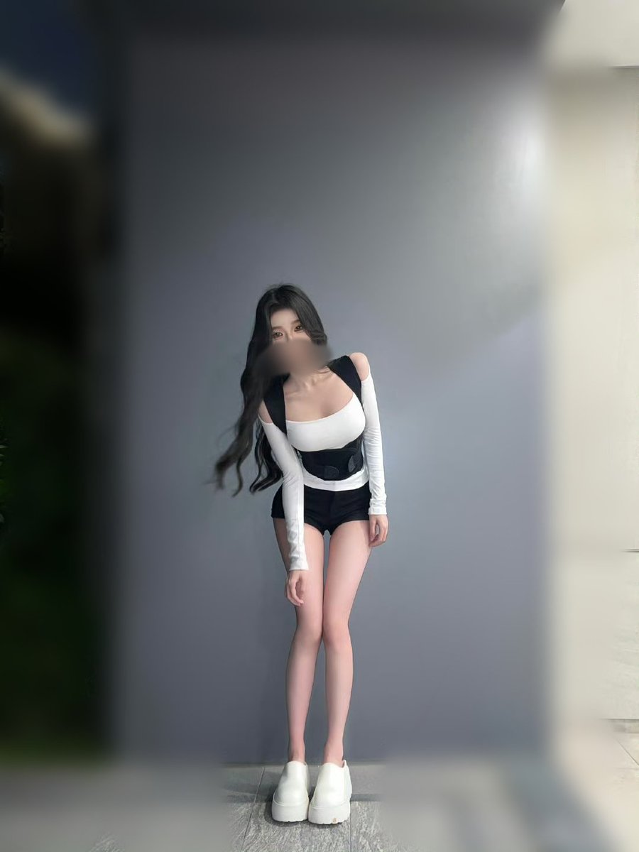 윤지 tweet media