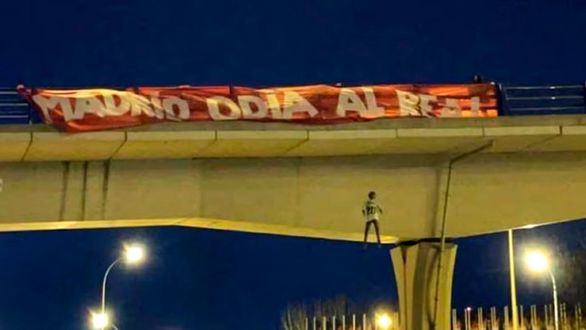 MPinchisco's tweet photo. "Sobreprotegido"
Y esto es la punta del iceberg https://t.co/phstAxydZe