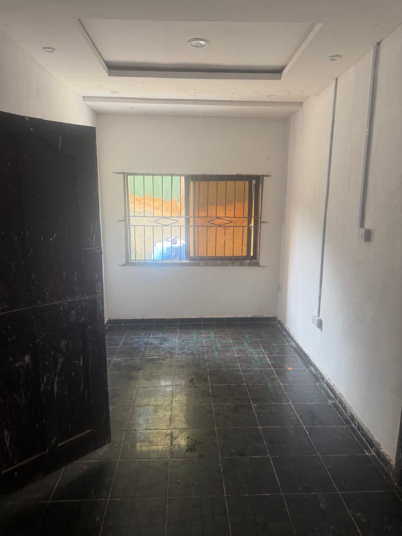 PeacemanAlba's tweet photo. TO LET – Mini Flat in Ikosi, Lagos

A clean and well-maintained Mini Flat is available for rent in Ikosi, Lagos.

💰 Rent: ₦2 Million per annum

✅ Suitable for singles or young professionals
✅ Good road network
✅ Secure and peaceful environment https://t.co/mo2mpDrXdS
