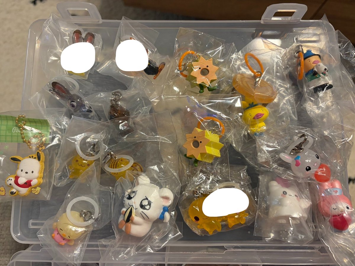 tmtpst45's tweet photo. めじるし めじるしアクセサリー　ズートピア　ZOOTOPIA2 交換 ガチャ がんばれ！おでんくん　ジュエルペット　ノンタン　平成ファンシー

【譲】
画像1.2

【求】
けろけろパーティー　ポチャッコ
その他めじるしなんでも検討

郵送での交換希望です！
お心当たりある方お声がけください🙇‍♀️ https://t.co/aTf1byBmKw