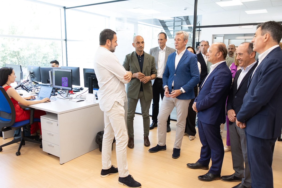 AlfonsoRuedaGal's tweet photo. Co novo centro AIMEN, no Porriño, Galicia reforza a súa aposta pola I+G+i e amosa capacidade para estar na vangarda industrial.

Un novo espazo para formar, transferir tecnoloxía e axudar ás empresas a ser máis competitivas, máis eficientes e máis sostible

 #GaliciaCalidade https://t.co/bVE9PnjBbj