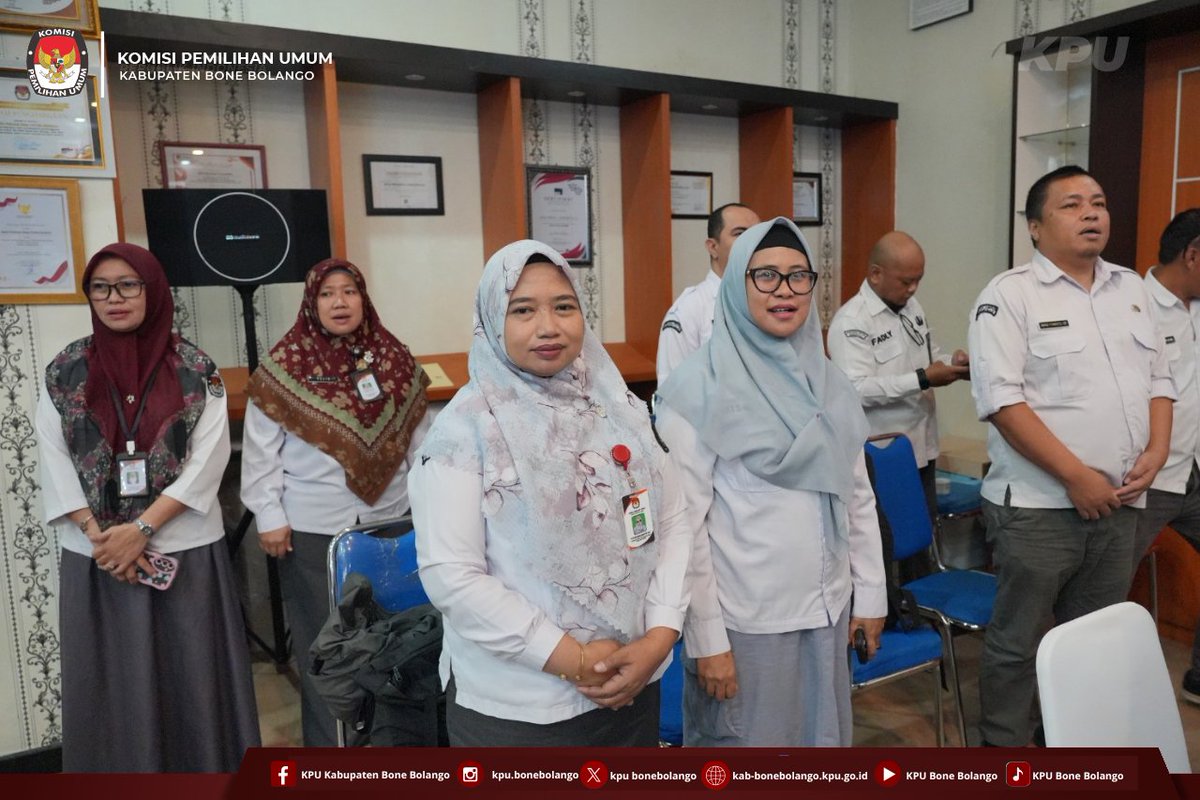 BonebolangoKpu's tweet photo. #TemanPemilih,

KPU Kabupaten Bone Bolango mengikuti Rapat Kerja Teknis yang digelar KPU Provinsi Gorontalo, Kamis (2/07/2026), bertempat di Aula KPU Provinsi Gorontalo. https://t.co/nuWcZnQjhI