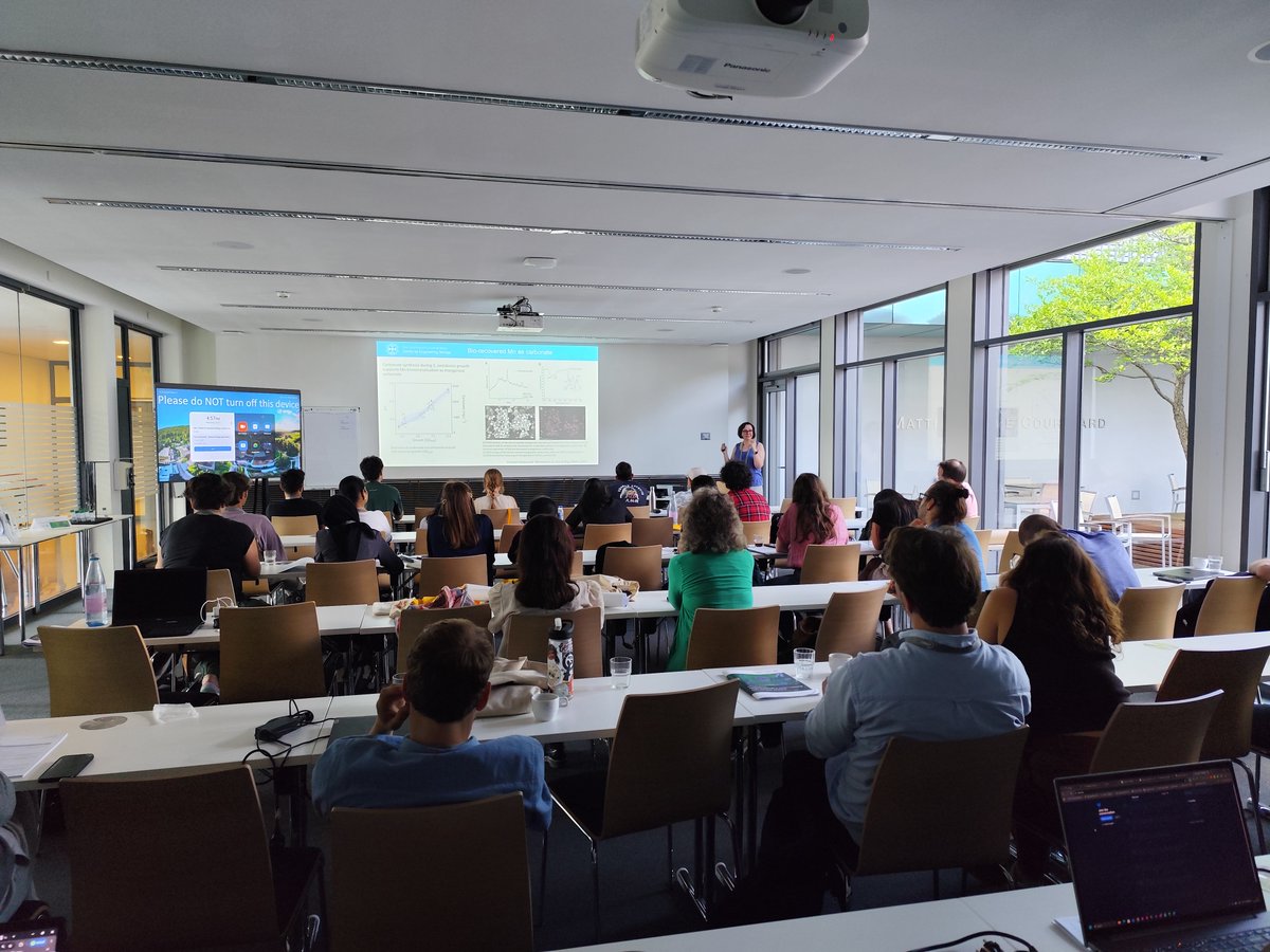 EMBLEvents's tweet photo. Here's some more snaps from #EMBOSynBio β loving the mix of talks this week!
πΈ 'Sustainable biotechnology and metal upcycling' presented by Louise Horsfall, University of Edinburgh https://t.co/2MBIRRKsHB