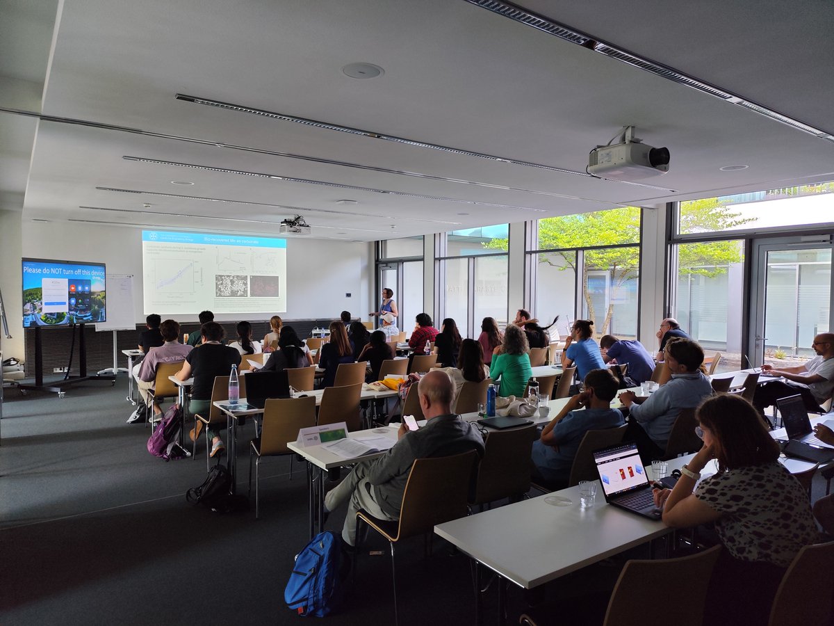 EMBLEvents's tweet photo. Here's some more snaps from #EMBOSynBio β loving the mix of talks this week!
πΈ 'Sustainable biotechnology and metal upcycling' presented by Louise Horsfall, University of Edinburgh https://t.co/2MBIRRKsHB