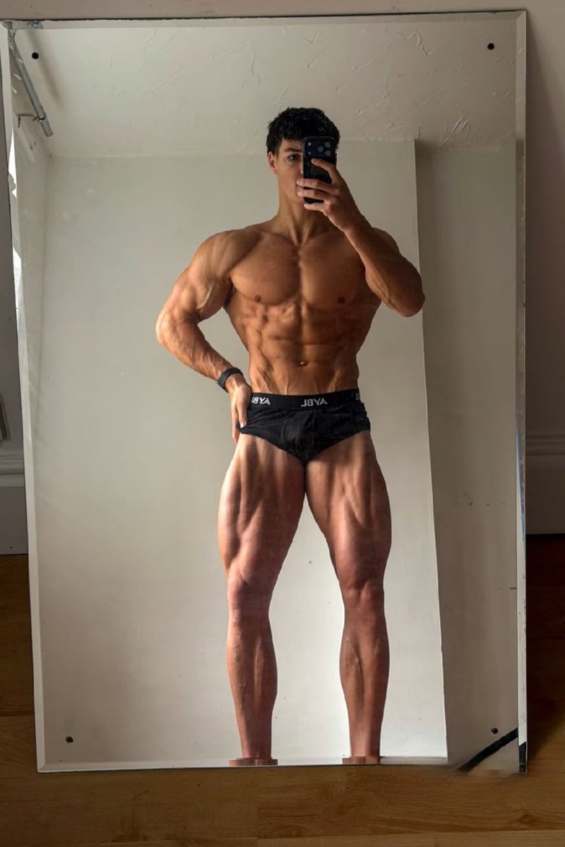 Cashmaster_Eric's tweet photo. Ready to serve 24/7  😈
#findom #cashmaster #alpha https://t.co/ZUGy5cDPw0