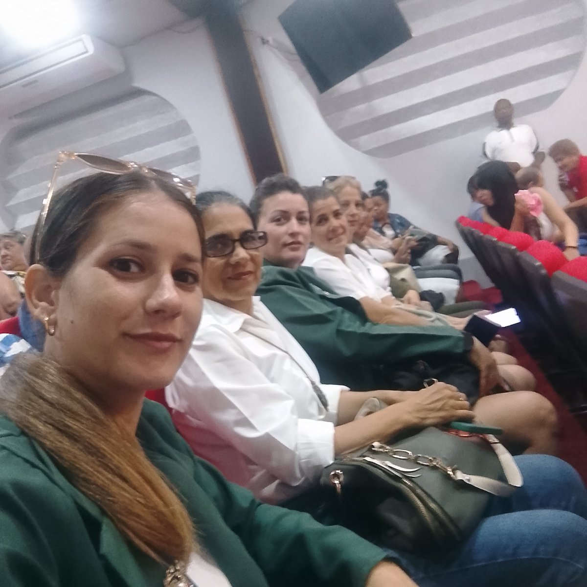 PinarBpa's tweet photo. Recibe el #BPAPinarDelRío reconocimiento Colectivo Distinguido ,en saludos a las actividades del 26 de Julio.
#MiMoncadaEsMiPatria 
#PinarEn26 https://t.co/1bDwCVPtk6
