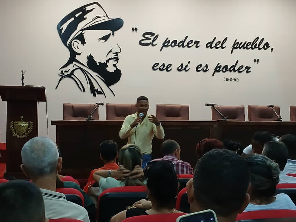 PinarBpa's tweet photo. Recibe el #BPAPinarDelRío reconocimiento Colectivo Distinguido ,en saludos a las actividades del 26 de Julio.
#MiMoncadaEsMiPatria 
#PinarEn26 https://t.co/1bDwCVPtk6
