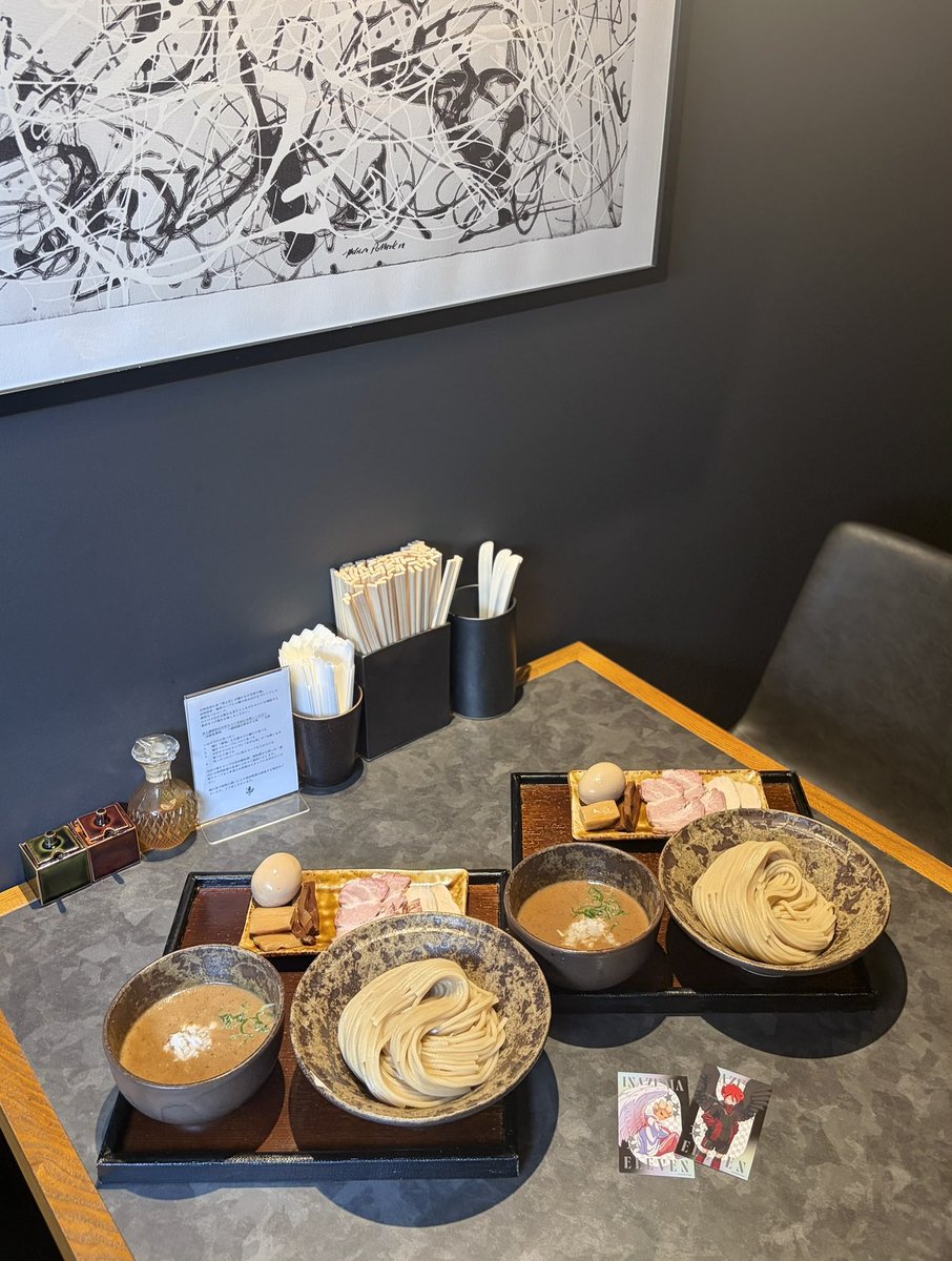 sm_ri_'s tweet photo. LA MAISON DU CHOCOLAT🍫💘
つけ麺 遷 🍜🤍
池袋で可愛いカフェと美味しいご飯食べてきた( ˙༥˙ )🍴つけ麺味変出来るから量多くても完食できた🤤 https://t.co/OA7us4a1qm